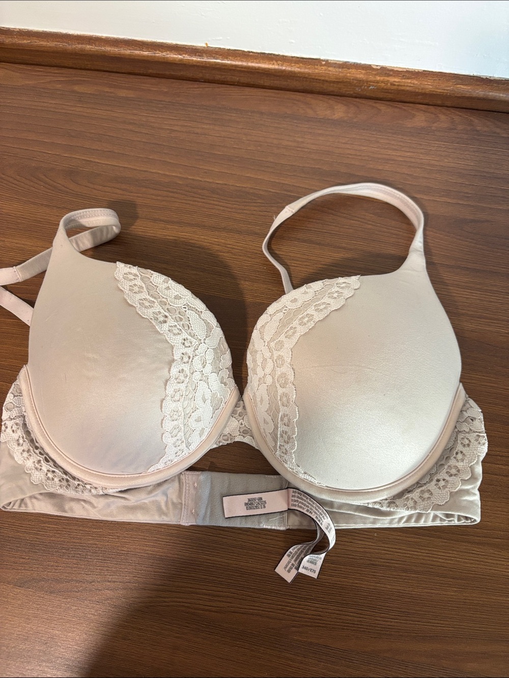 Victoria's Secret Light Nude Lace Trim Push-Up Bra